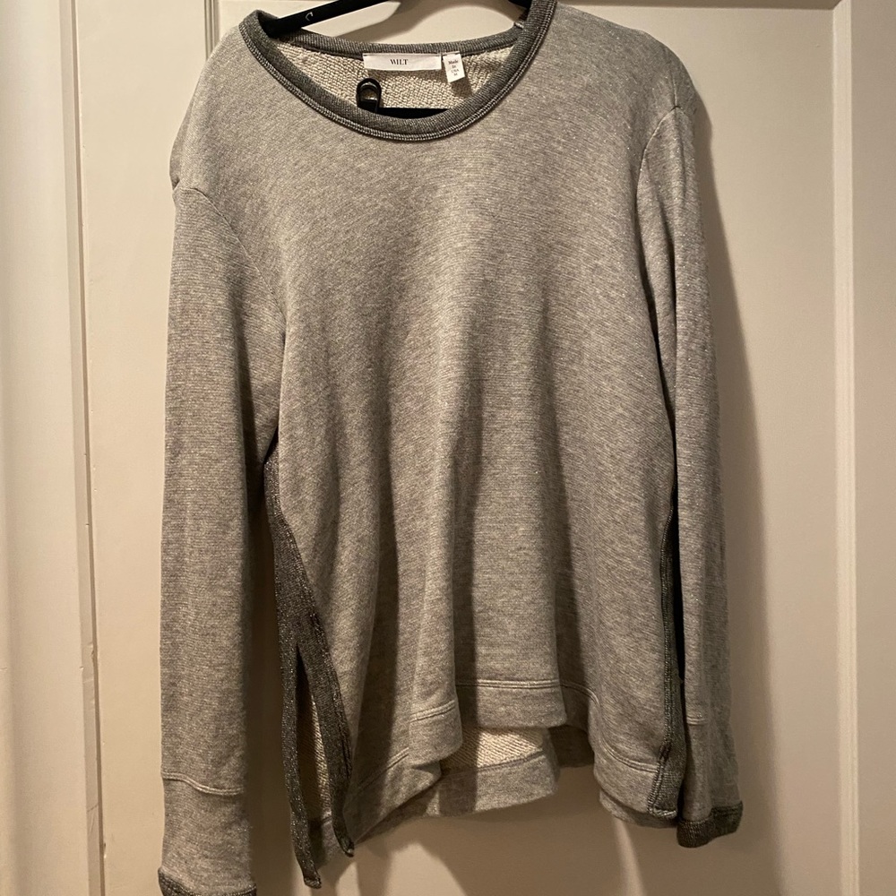 Wilt bundle! Sweatshirt and 2 tops.